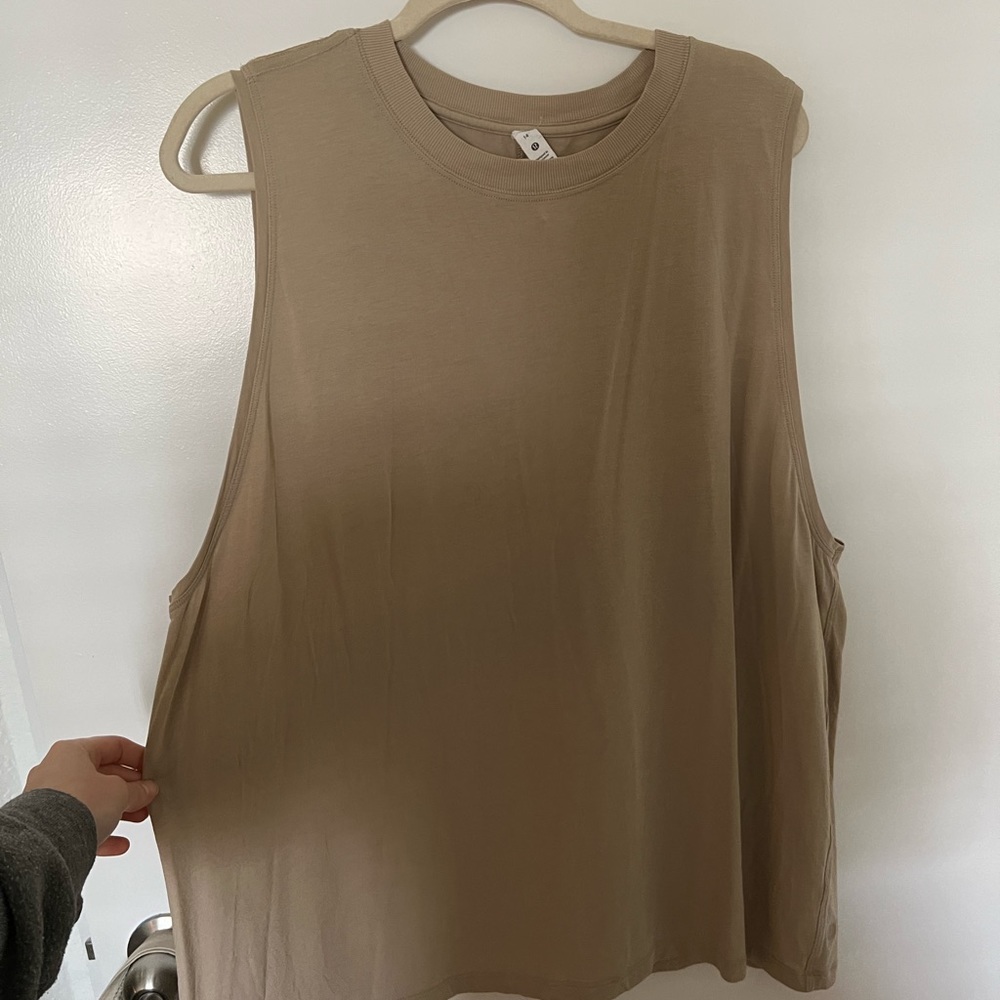 Lulu lemon muscle tank